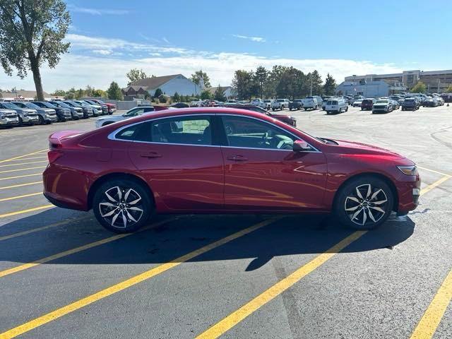 new 2025 Chevrolet Malibu car, priced at $28,352