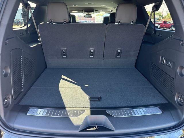 new 2025 Chevrolet Suburban car, priced at $82,695