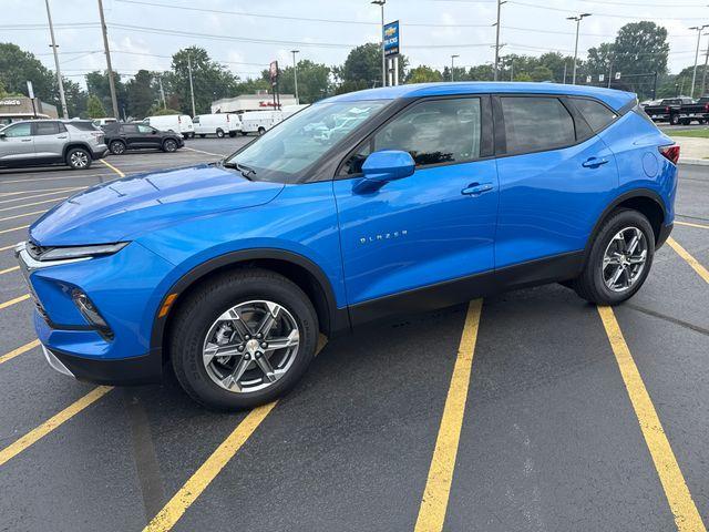 new 2025 Chevrolet Blazer car, priced at $37,969