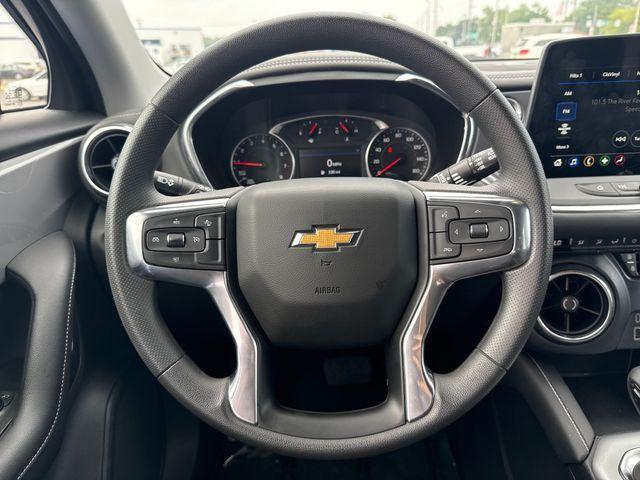 new 2025 Chevrolet Blazer car, priced at $37,969