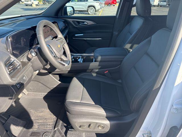 new 2026 Chevrolet Traverse car, priced at $46,035