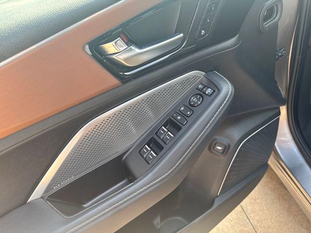 used 2022 Acura MDX car, priced at $38,880