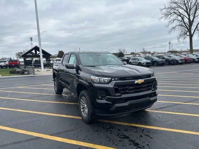 new 2024 Chevrolet Colorado car, priced at $38,870