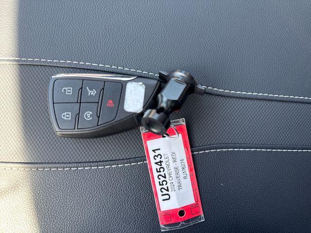 used 2024 Chevrolet Traverse car, priced at $54,995