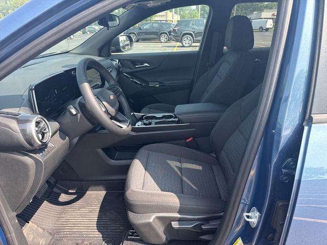 new 2026 Chevrolet Equinox car, priced at $30,290