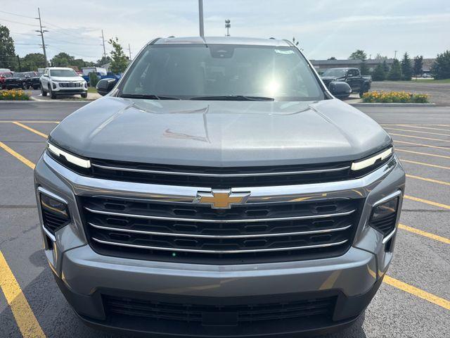 new 2025 Chevrolet Traverse car, priced at $43,015