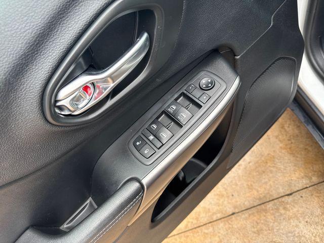 used 2020 Jeep Cherokee car, priced at $19,495