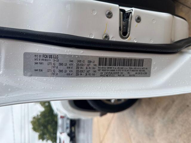 used 2020 Jeep Cherokee car, priced at $19,495