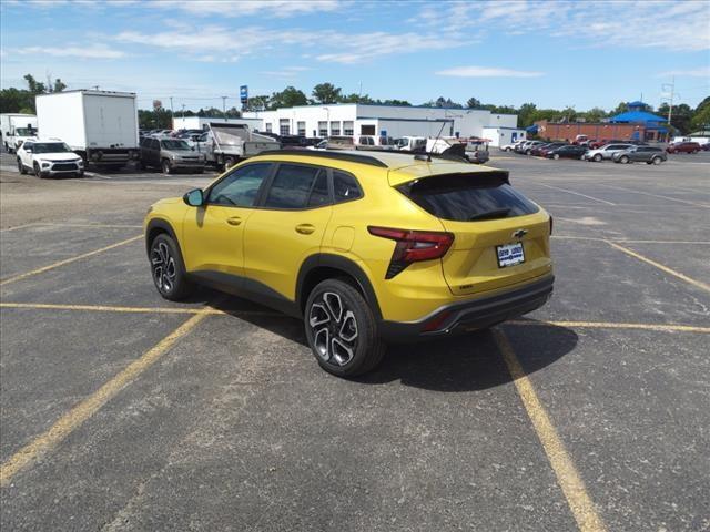 new 2025 Chevrolet Trax car