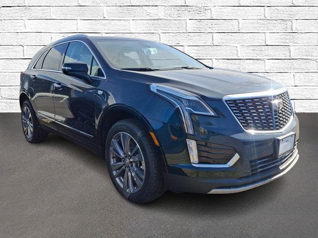 new 2025 Cadillac XT5 car, priced at $55,290