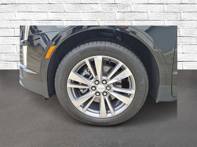 used 2025 Cadillac XT5 car, priced at $51,777