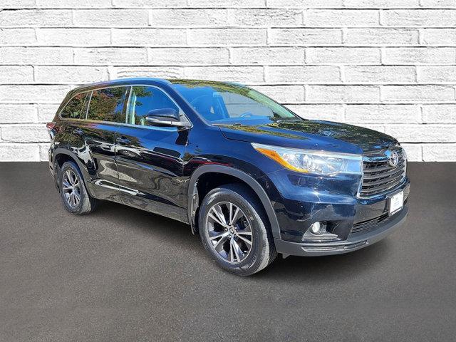 used 2016 Toyota Highlander car, priced at $25,777