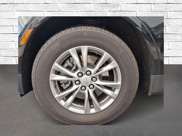 used 2022 Cadillac XT5 car, priced at $32,999