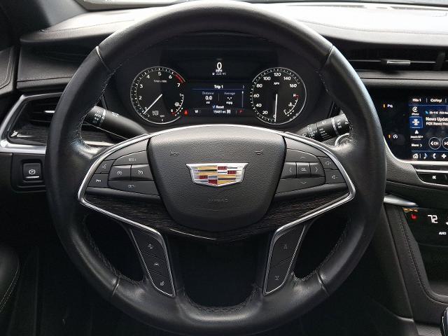 used 2022 Cadillac XT5 car, priced at $32,999