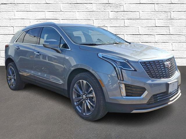 new 2025 Cadillac XT5 car, priced at $55,190