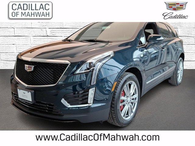 new 2025 Cadillac XT5 car, priced at $62,609