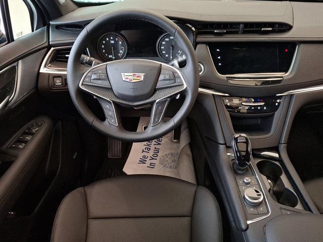 new 2025 Cadillac XT5 car, priced at $62,609