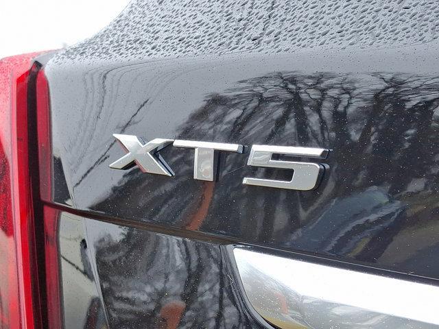 new 2025 Cadillac XT5 car, priced at $55,995