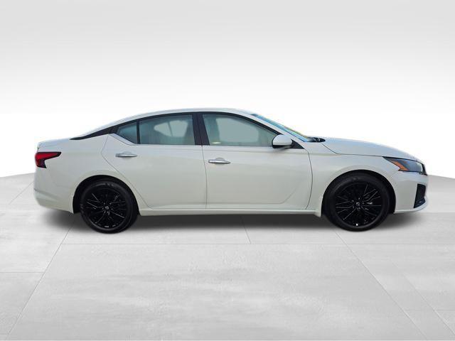new 2025 Nissan Altima car, priced at $28,356