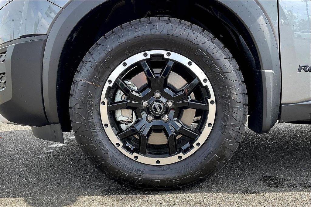 new 2025 Nissan Pathfinder car, priced at $47,175