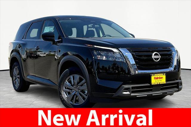 new 2025 Nissan Pathfinder car, priced at $38,104