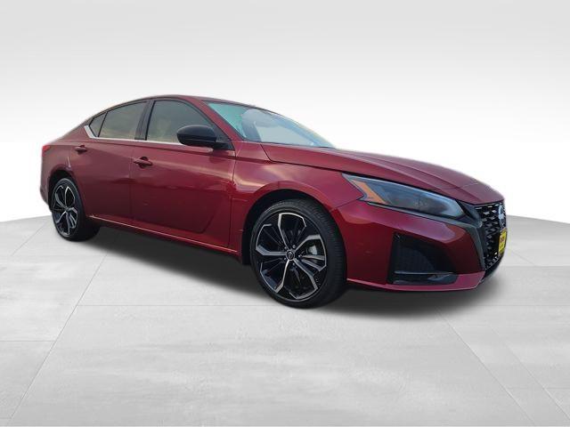 used 2023 Nissan Altima car, priced at $22,507