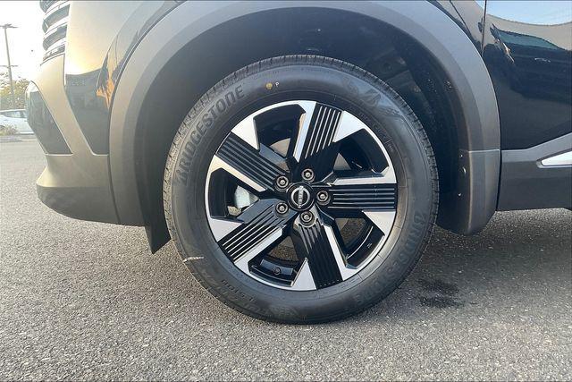 new 2025 Nissan Kicks car, priced at $30,790