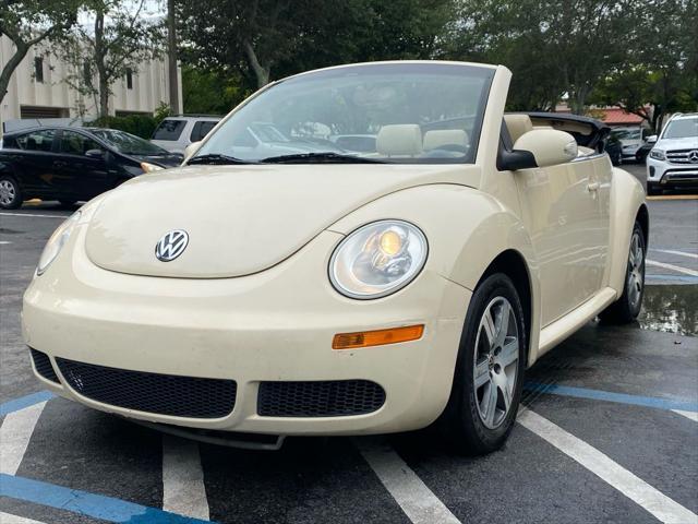 used 2006 Volkswagen New Beetle car, priced at $3,299