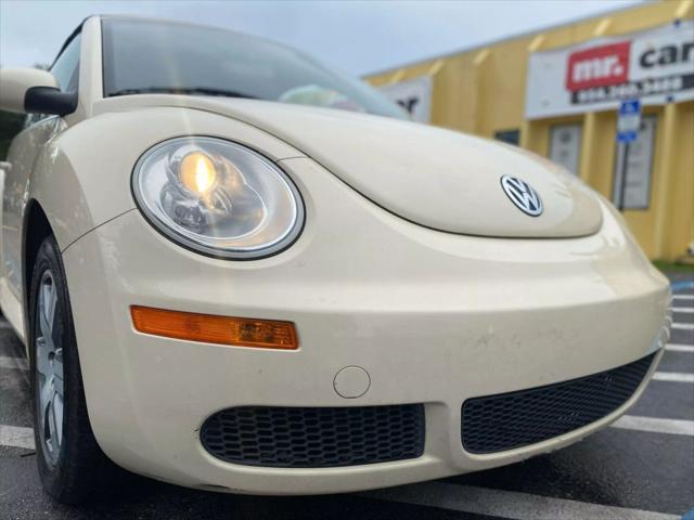 used 2006 Volkswagen New Beetle car, priced at $3,299