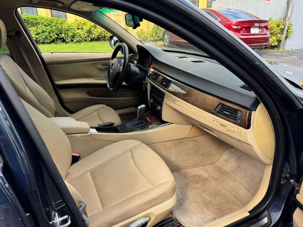 used 2009 BMW 328 car, priced at $2,899