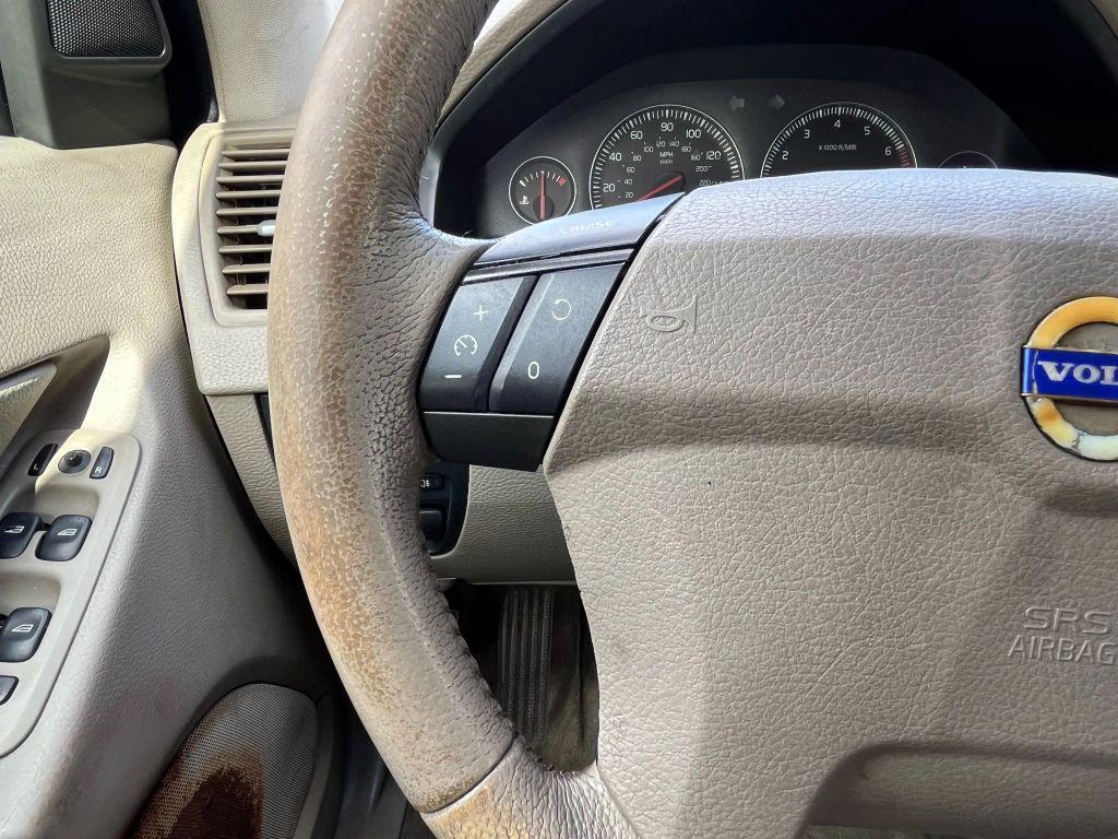 used 2006 Volvo XC90 car, priced at $2,299