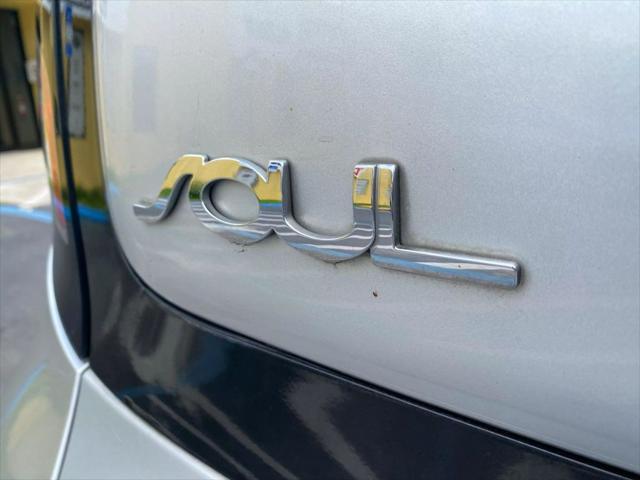 used 2014 Kia Soul car, priced at $5,699