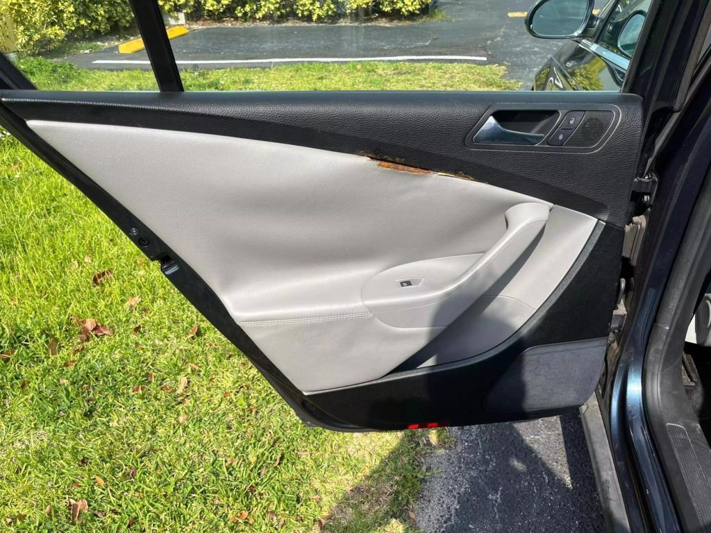 used 2007 Volkswagen Passat car, priced at $999