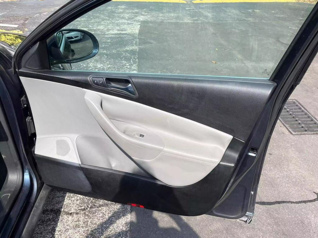 used 2007 Volkswagen Passat car, priced at $999