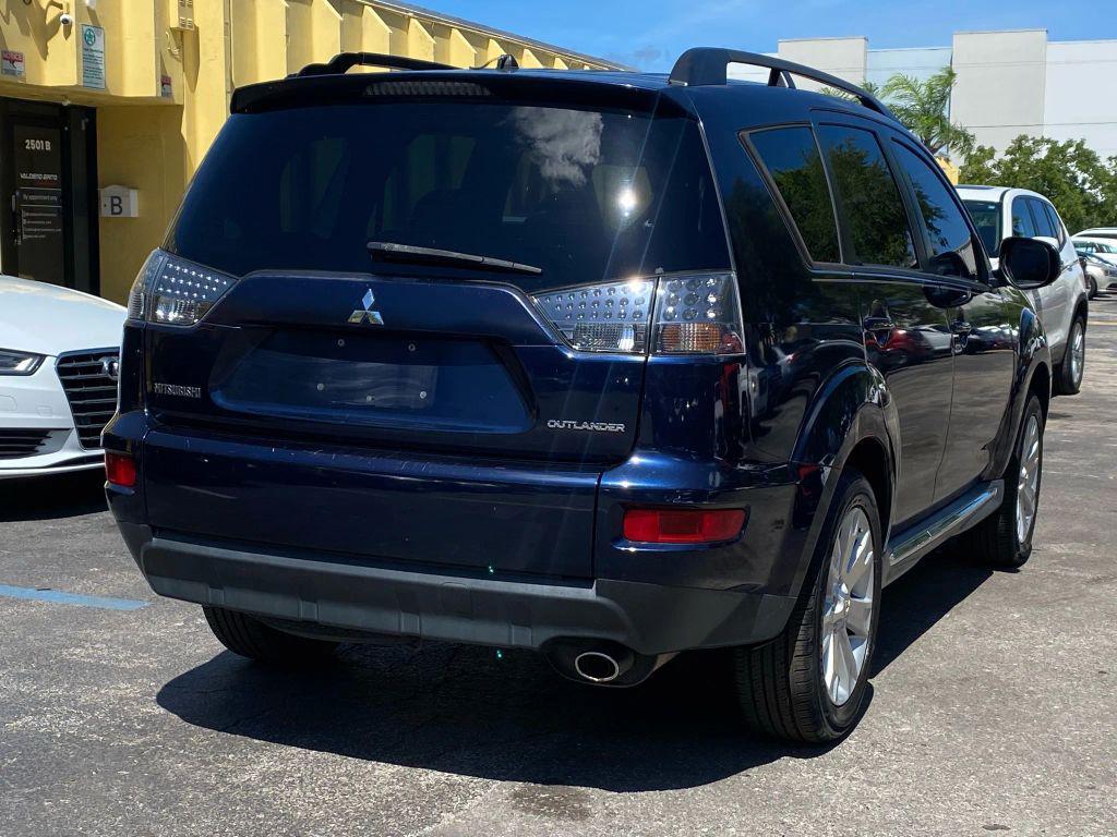 used 2010 Mitsubishi Outlander car, priced at $4,999