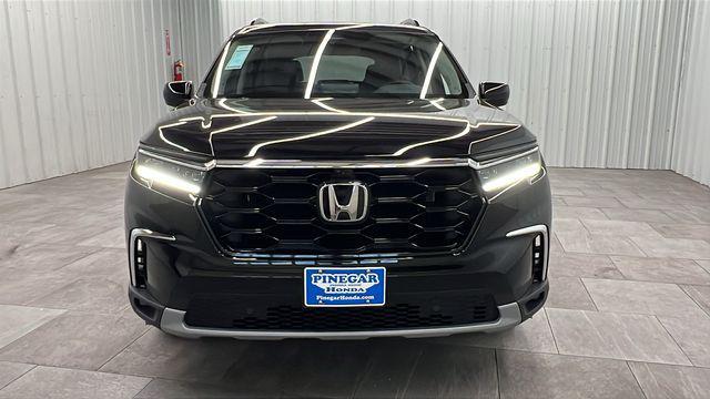 new 2025 Honda Pilot car, priced at $54,530