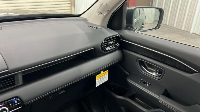 new 2025 Honda Pilot car, priced at $54,530