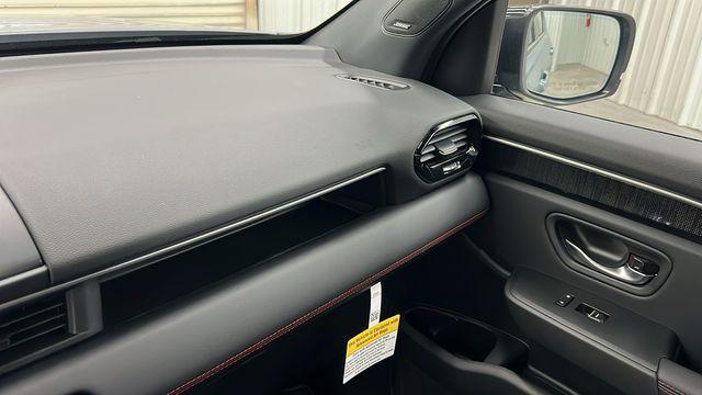 new 2025 Honda Pilot car, priced at $57,475