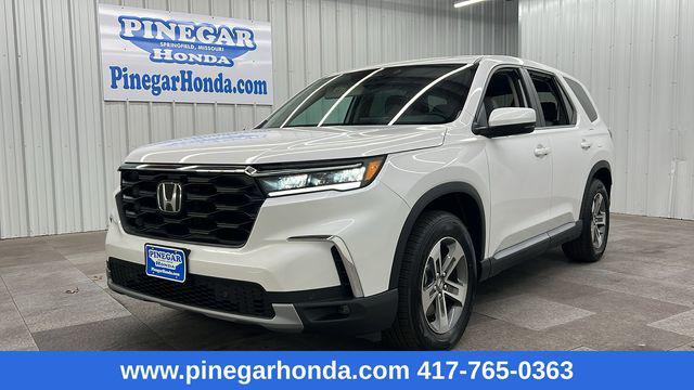 new 2025 Honda Pilot car, priced at $46,100