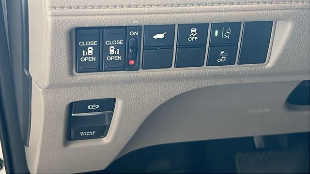 used 2018 Honda Odyssey car, priced at $30,950