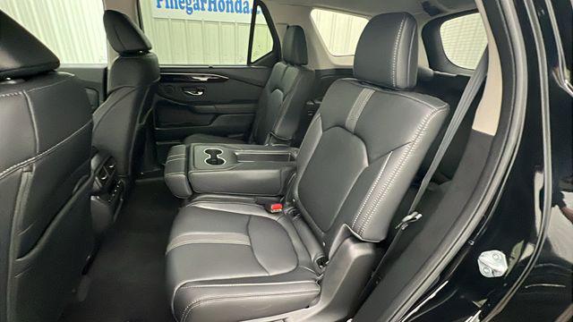 new 2025 Honda Pilot car, priced at $47,745