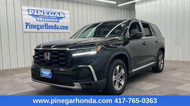 new 2025 Honda Pilot car, priced at $47,745