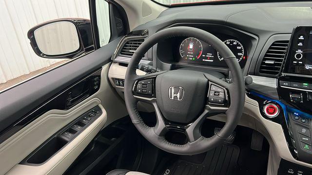 new 2025 Honda Odyssey car, priced at $53,085