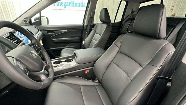 new 2025 Honda Ridgeline car, priced at $44,885