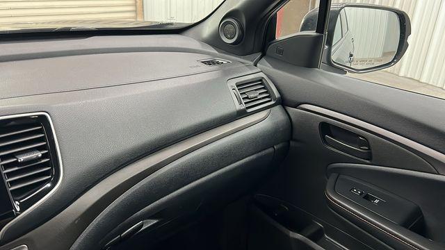used 2022 Honda Pilot car, priced at $41,980
