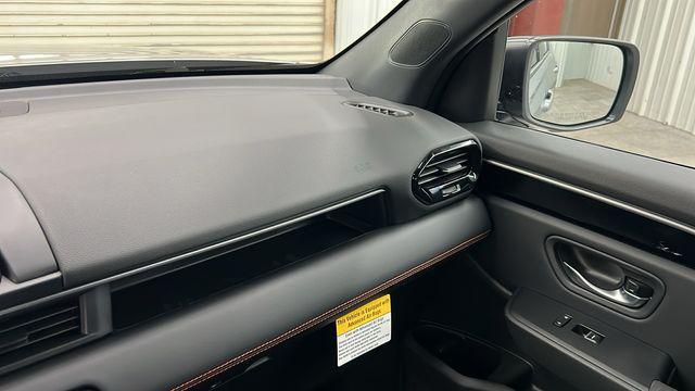 new 2025 Honda Pilot car, priced at $43,750