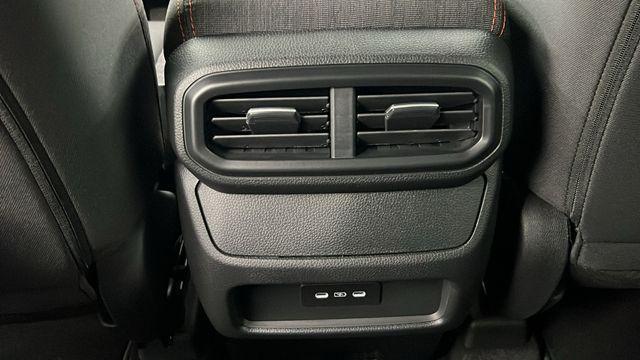 new 2025 Honda Pilot car, priced at $43,750