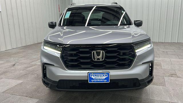 new 2025 Honda Pilot car, priced at $43,750