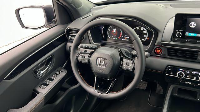 new 2025 Honda Pilot car, priced at $43,750