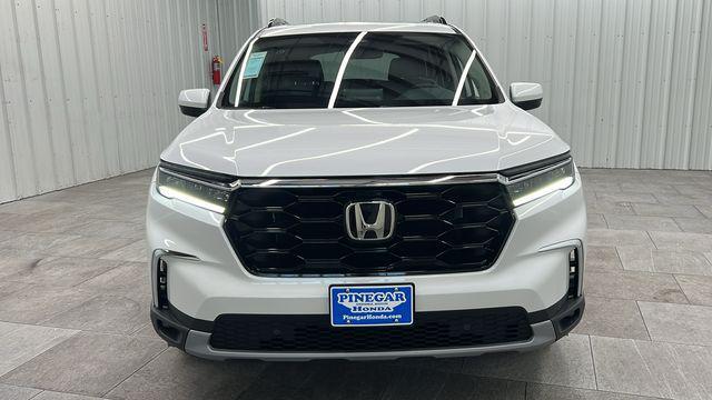new 2025 Honda Pilot car, priced at $51,505